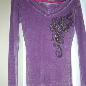 long-sleeve cross design thermal tee sz medium